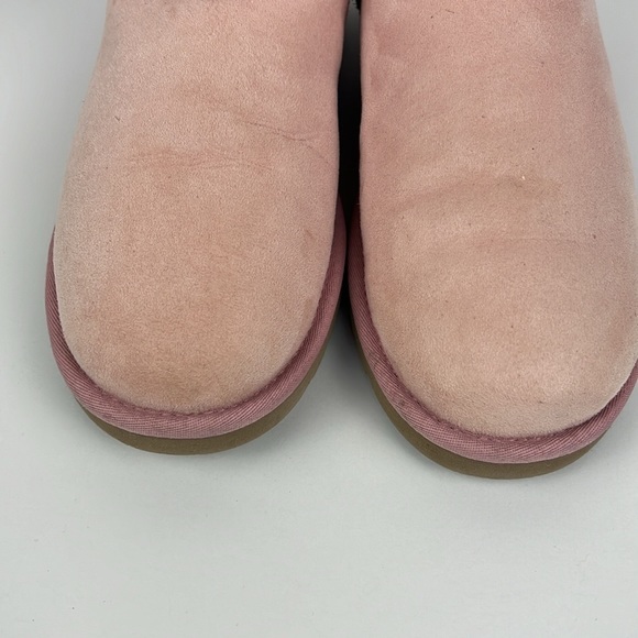 Women’s Pink Ugg Australia Boots Classic Short Size 6 Winter Shearling Pull On - Picture 12 of 14